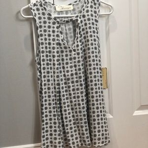 Women’s sleeveless tunic NEW WITH TAGS